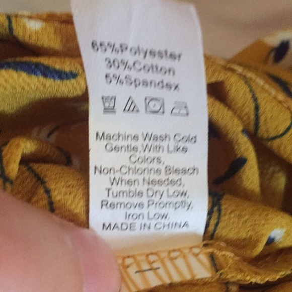 Beautiful mustard color minidress - Picture 6 of 8